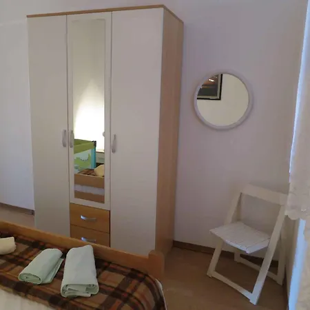 In Malinska/insel Krk 14439 Appartamento *